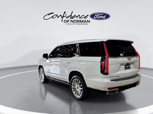 Used 2022 Cadillac Escalade Premium Luxury w/ Performance Package AWD/4WD image 6