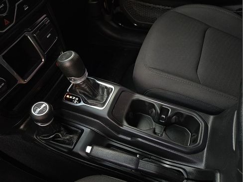 Used 2023 Jeep Wrangler Sport image 20