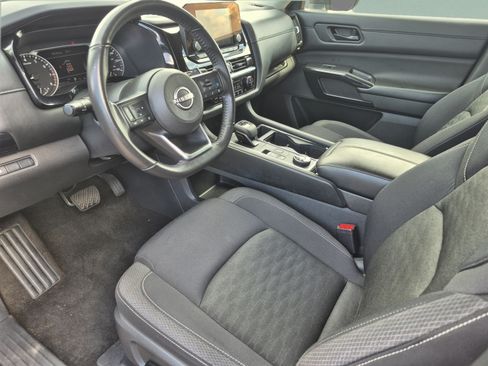 Certified 2024 Nissan Pathfinder SV AWD/4WD image 20