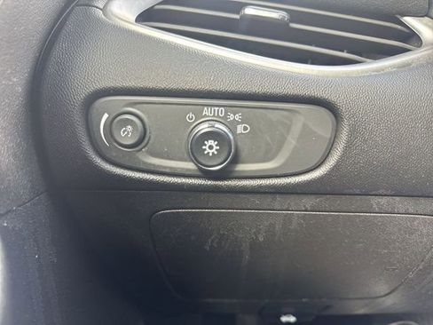 Certified 2022 Chevrolet Malibu LS image 19