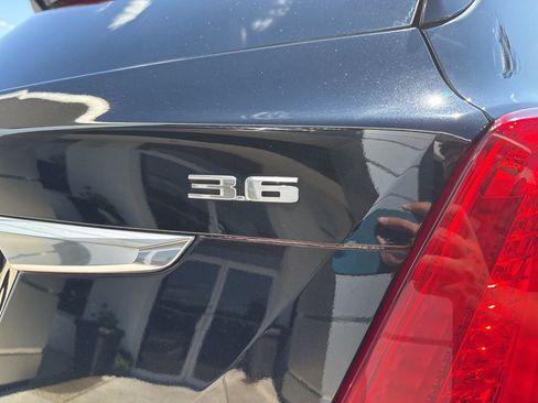 Used 2018 Cadillac XT5 Luxury image 10