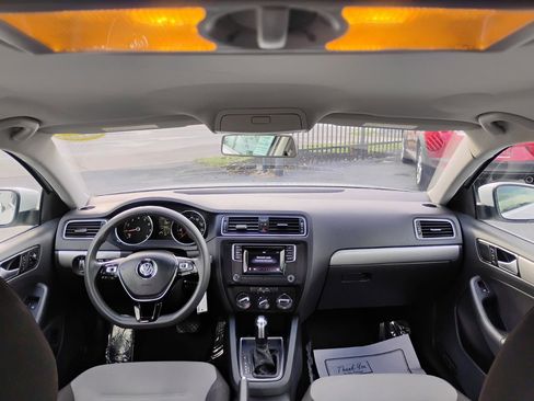Used 2017 Volkswagen Jetta S FWD image 57
