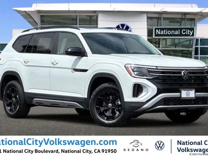 New 2025 Volkswagen Atlas Peak Edition SE