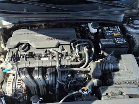 Used 2025 Kia K4 LXS image 36