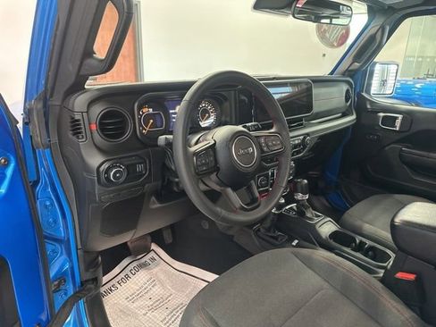 Used 2024 Jeep Wrangler Unlimited Rubicon image 24