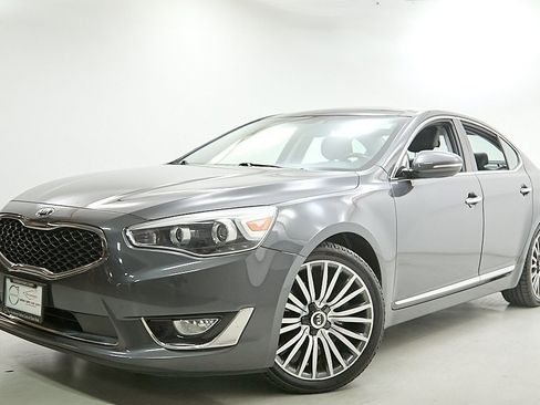 Used 2015 Kia Cadenza Premium w/ Technology Package image 1
