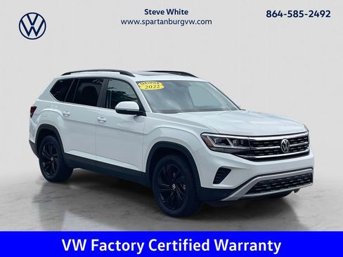 Certified 2022 Volkswagen Atlas SE FWD image 1