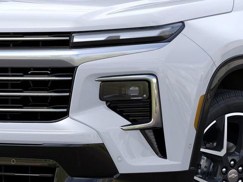 New 2026 Chevrolet Traverse High Country w/ LPO, Floor Liner Package AWD/4WD image 10