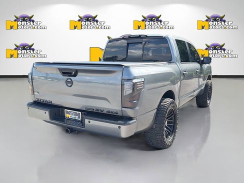 Used 2019 Nissan Titan SV w/ SV Convenience Package AWD/4WD image 5