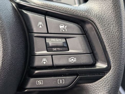 Used 2025 Subaru Crosstrek 2.0i Premium AWD/4WD image 24