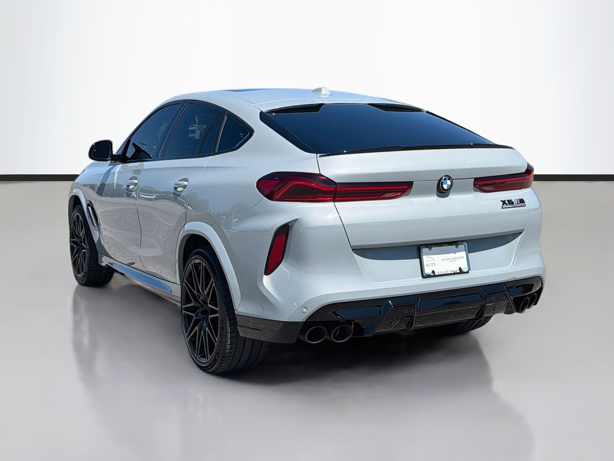 Used 2024 BMW X6 M Competition w/ Executive Package AWD/4WD image 3
