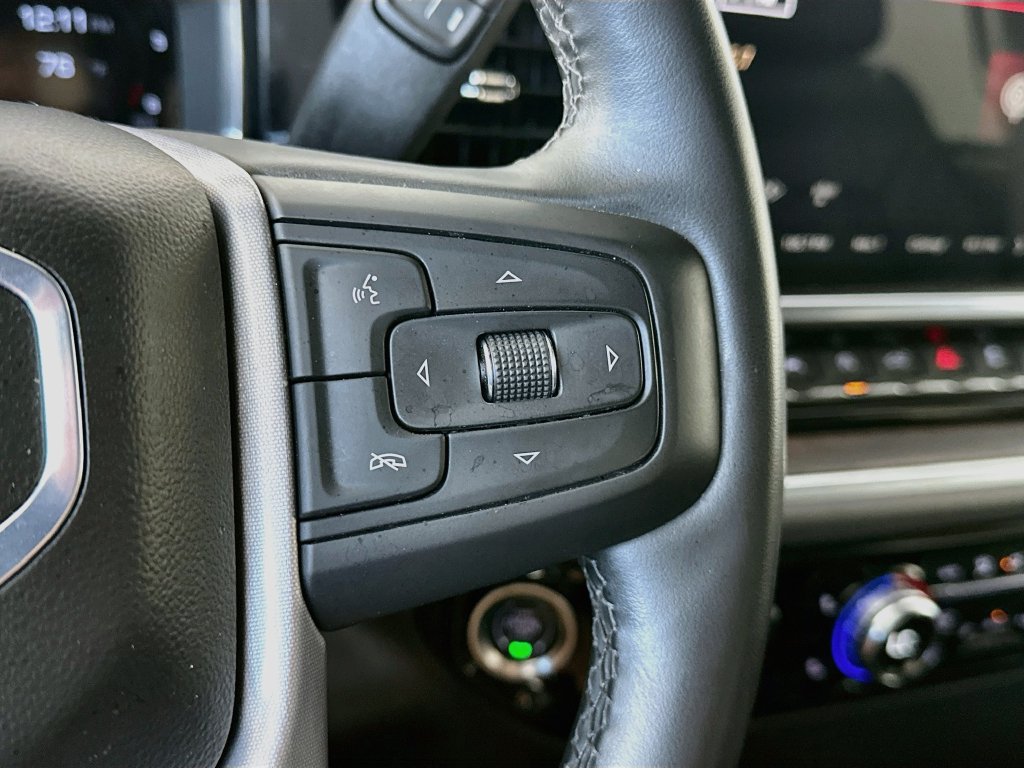 Used 2025 GMC Sierra 1500 SLT AWD/4WD image 25