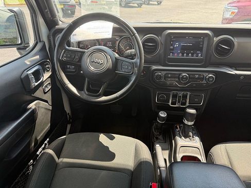 Used 2021 Jeep Gladiator Sport AWD/4WD image 14
