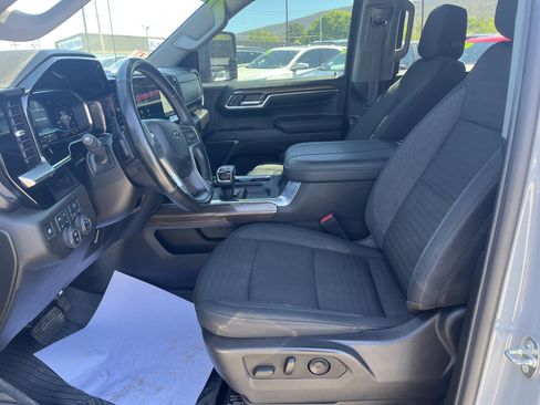 Used 2024 Chevrolet Silverado 1500 RST w/ Dark Appearance Package AWD/4WD image 12