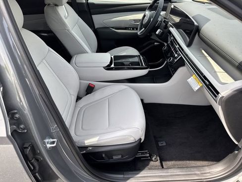 New 2026 Hyundai Tucson Limited image 13