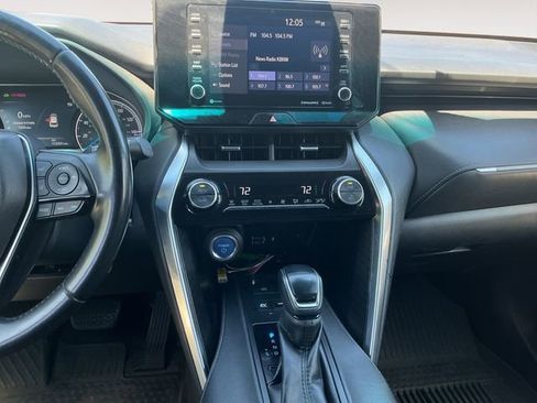 Used 2021 Toyota Venza XLE AWD/4WD image 11
