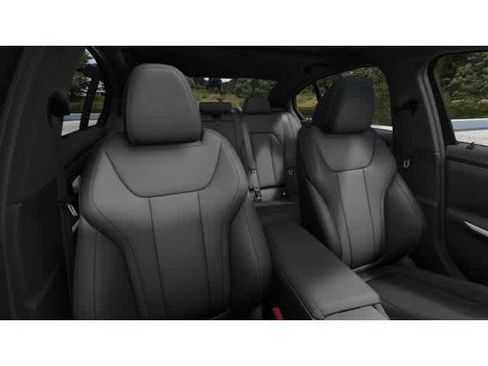 New 2026 BMW 330i xDrive Sedan w/ M Sport Package AWD/4WD image 11