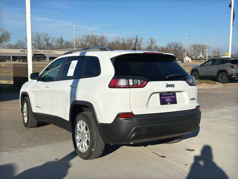 Used 2021 Jeep Cherokee Latitude image 6