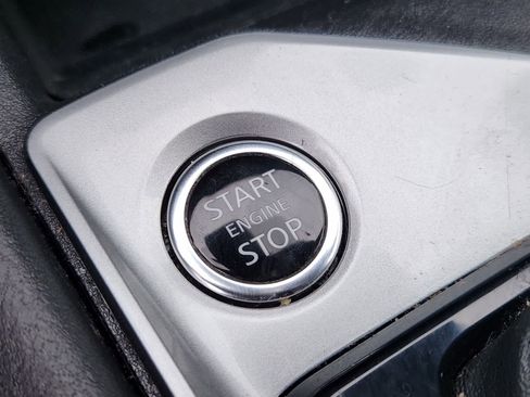 Used 2025 Nissan Altima 2.5 SV FWD image 19