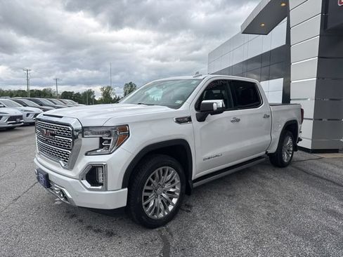 Used 2019 GMC Sierra 1500 Denali w/ Denali Ultimate Package AWD/4WD image 3