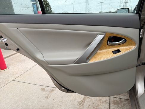Used 2007 Toyota Camry XLE image 20