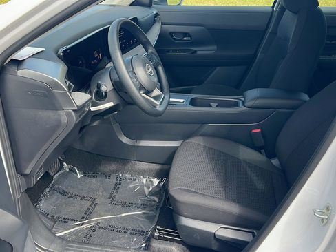 New 2026 Nissan Kicks S image 10