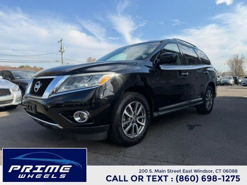 Used 2014 Nissan Pathfinder SL w/ SL Tech Package image 3
