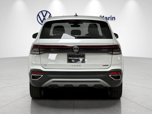 New 2026 Volkswagen Taos SE AWD/4WD image 4