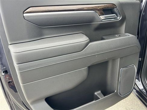 New 2026 GMC Sierra 1500 Elevation image 25