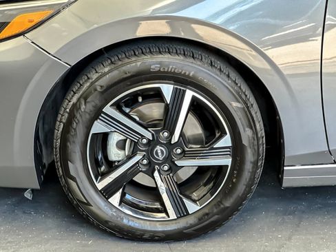 Used 2024 Nissan Sentra SV FWD image 23