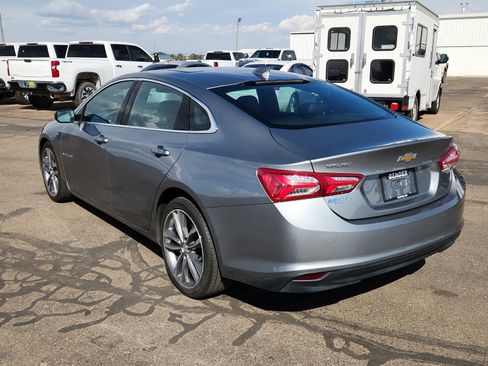 Used 2024 Chevrolet Malibu LT image 3