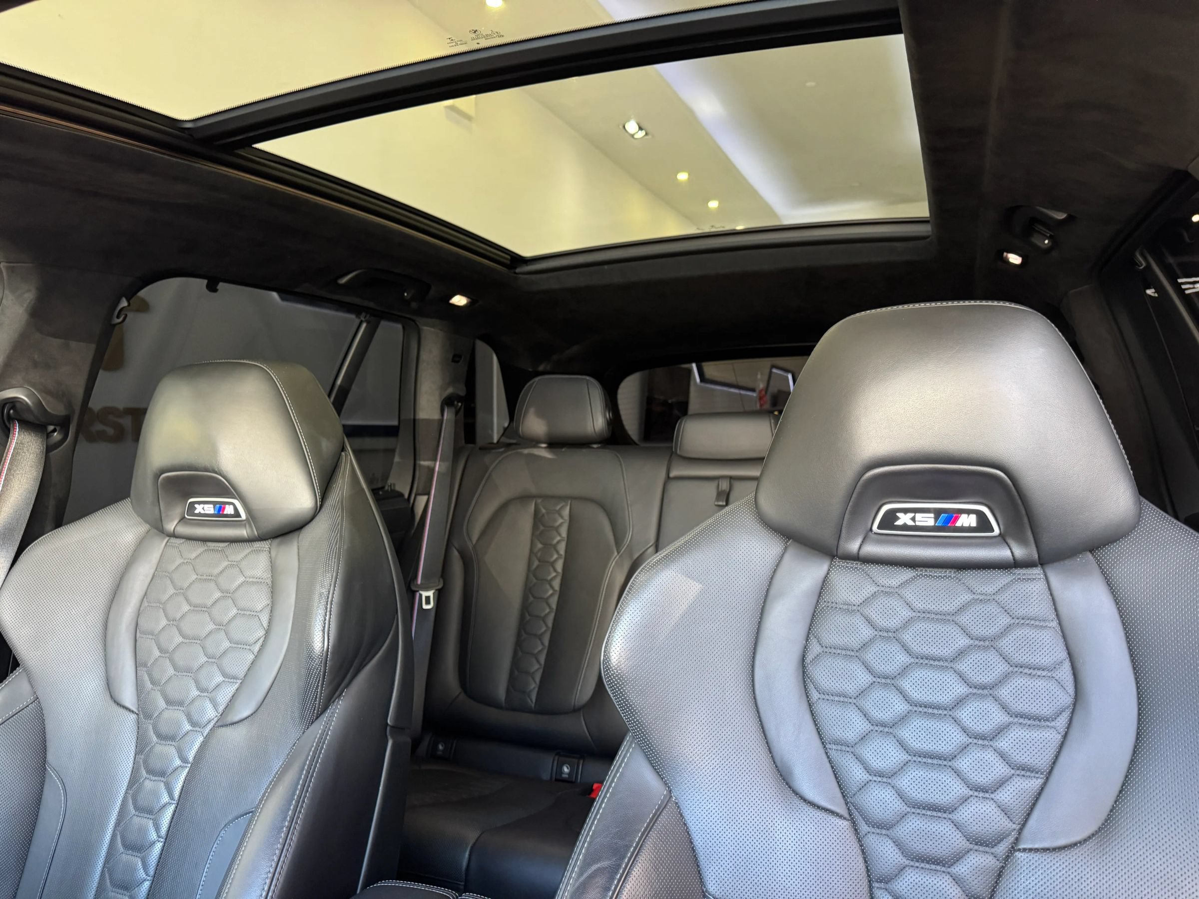 Used 2022 BMW X5 M w/ Competition Package 2 AWD/4WD image 21