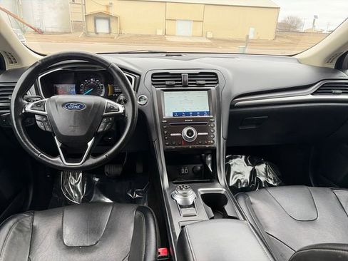 Used 2020 Ford Fusion Titanium image 29