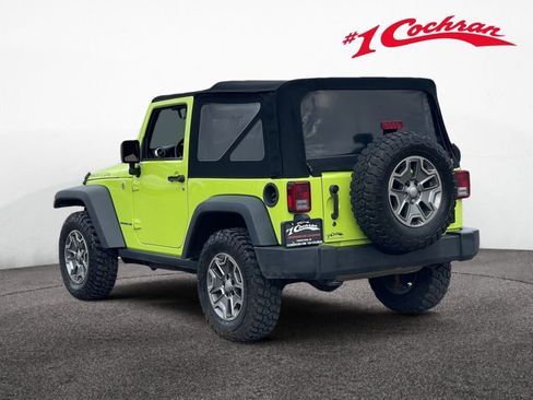 Used 2016 Jeep Wrangler Rubicon w/ Power Convenience Group image 5