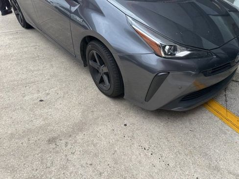 Used 2019 Toyota Prius LE image 1