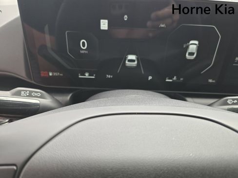 New 2025 Kia K4 EX image 23