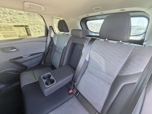 Used 2023 Nissan Rogue SV image 25