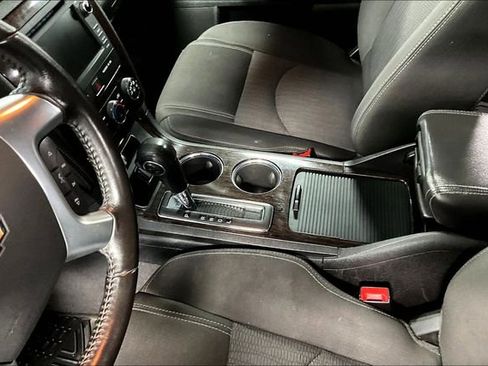 Used 2015 Chevrolet Traverse LT image 15
