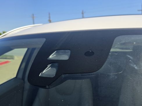 Used 2015 Volvo XC60 T5 Premier w/ Proximity Package image 13