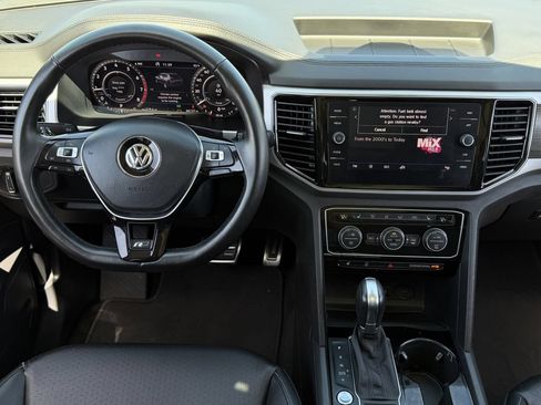 Used 2019 Volkswagen Atlas SEL R-Line FWD image 14