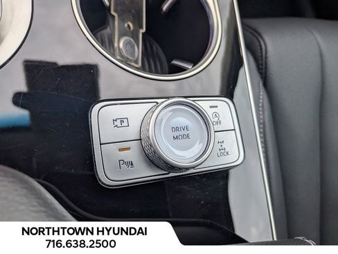 Used 2025 Genesis GV80 2.5T Standard AWD/4WD image 16