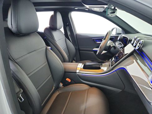 New 2026 Mercedes-Benz GLC 300 image 11