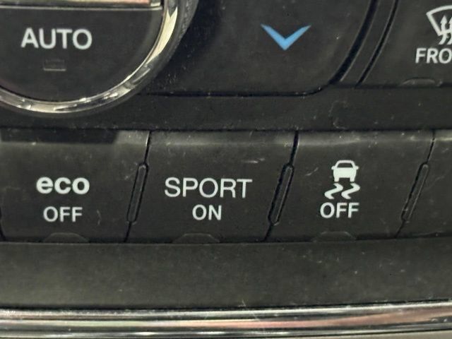 Used 2018 Jeep Grand Cherokee Altitude AWD/4WD image 32