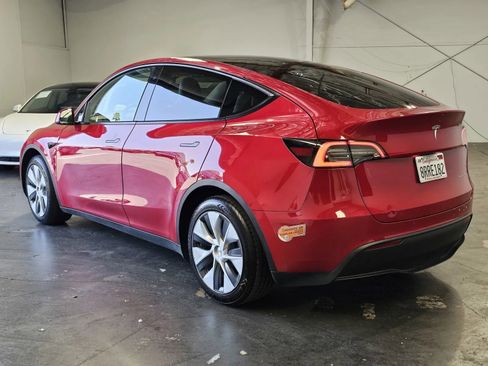 Used 2020 Tesla Model Y Long Range AWD/4WD image 2