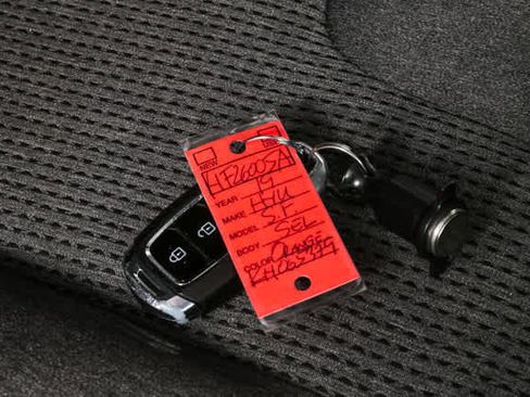 Used 2019 Hyundai Santa Fe SEL image 36