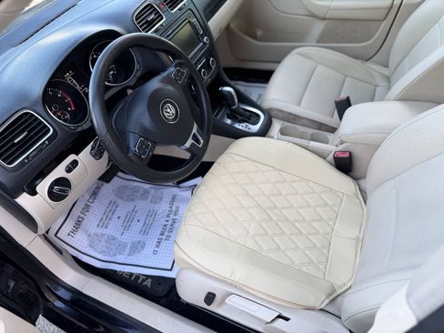 Used 2011 Volkswagen Jetta SE FWD image 15