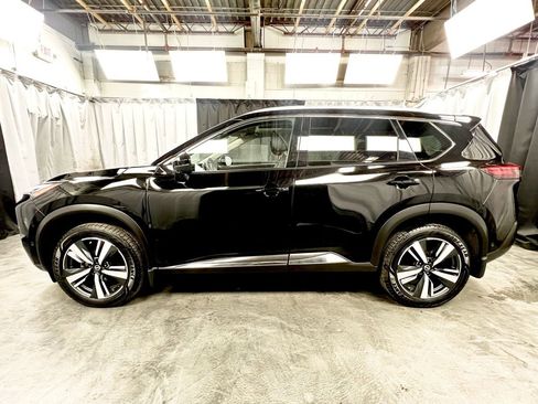 Used 2021 Nissan Rogue Platinum image 5