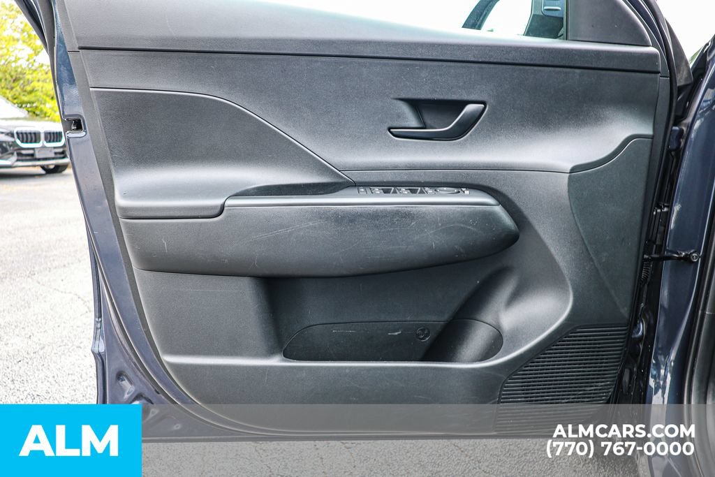 Used 2024 Hyundai Kona SEL FWD image 43