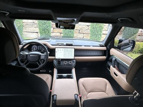Used 2026 Land Rover Defender 110 X AWD/4WD image 12