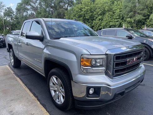 Used 2015 GMC Sierra 1500 SLE w/ SLE Value Package AWD/4WD image 4